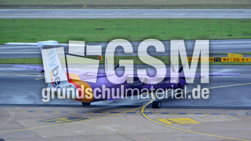 Bombardier Dash 8 Q400_5.jpg